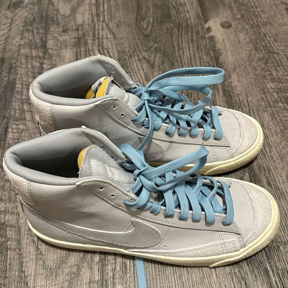 Nike blazer mid 77